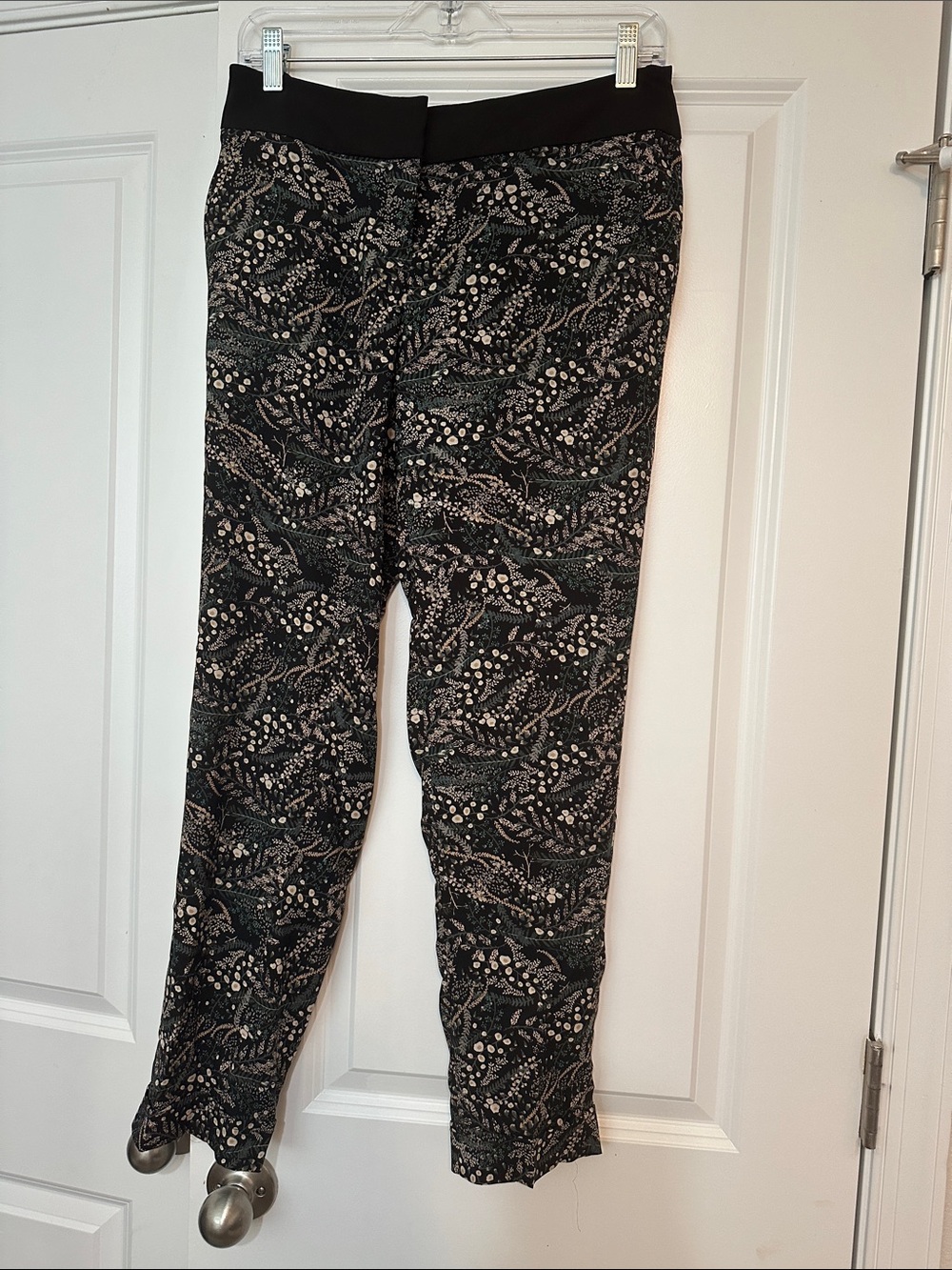 Sz 2 LOFT black floral pants with a dark botanic print and a tailored waistband. - Picture 1 of 5